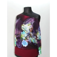 Bluzka bordowa rękaw kimono 3/4 z pięknym deseniem w kremowe róże